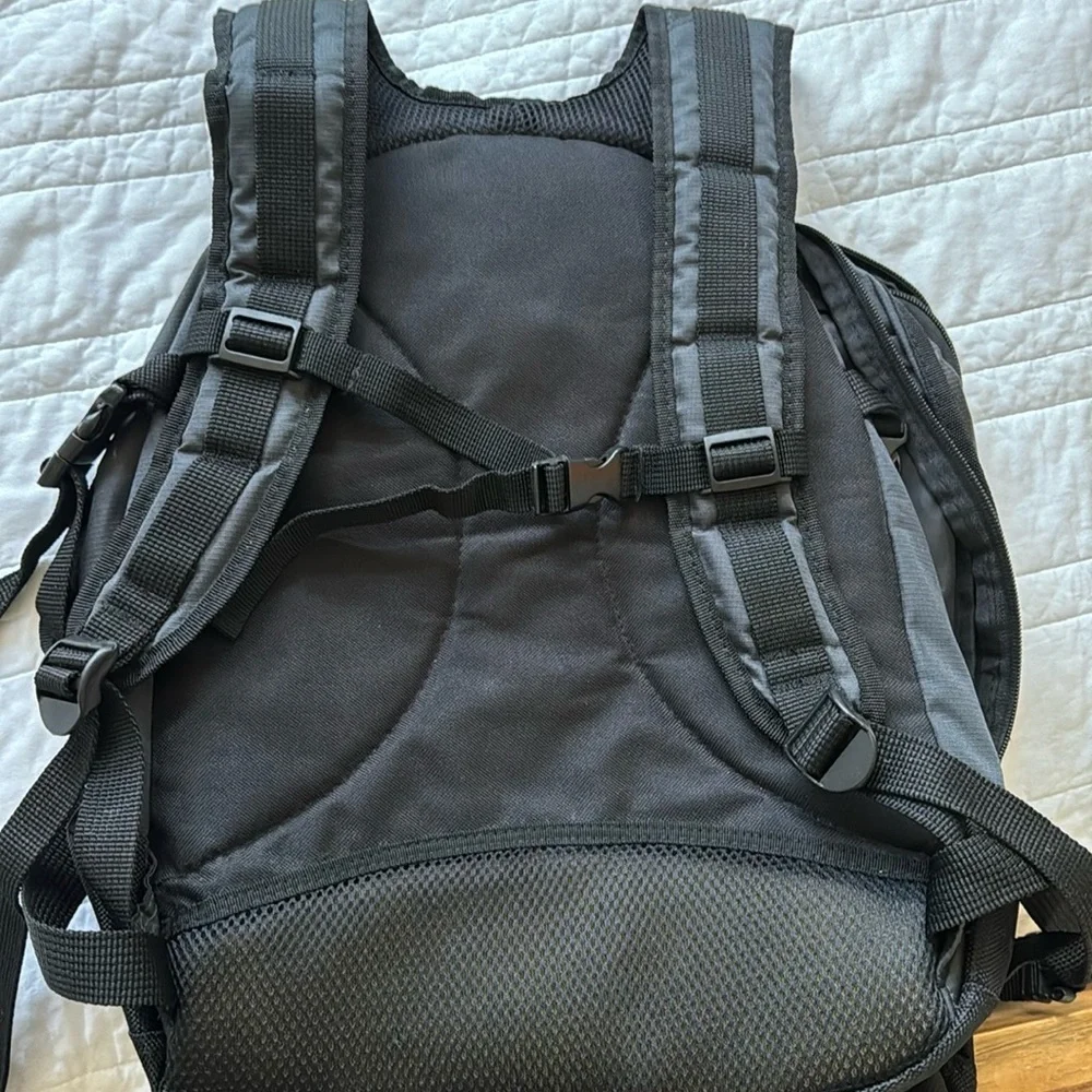 Silversea Expeditions backpack - Picture 7 of 9